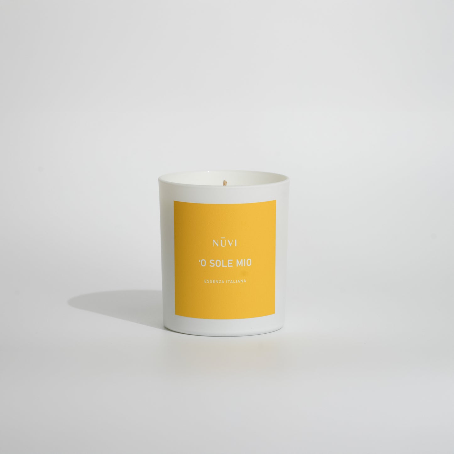 Candela profumata artigianale O Sole Mio in cera di soia, con note agrumate mediterranee