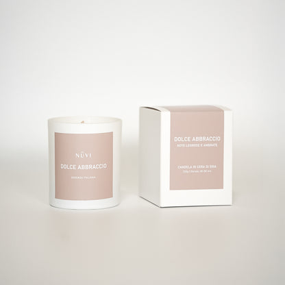 Dolce Abbraccio - Candela profumata NUVI in cera di soia